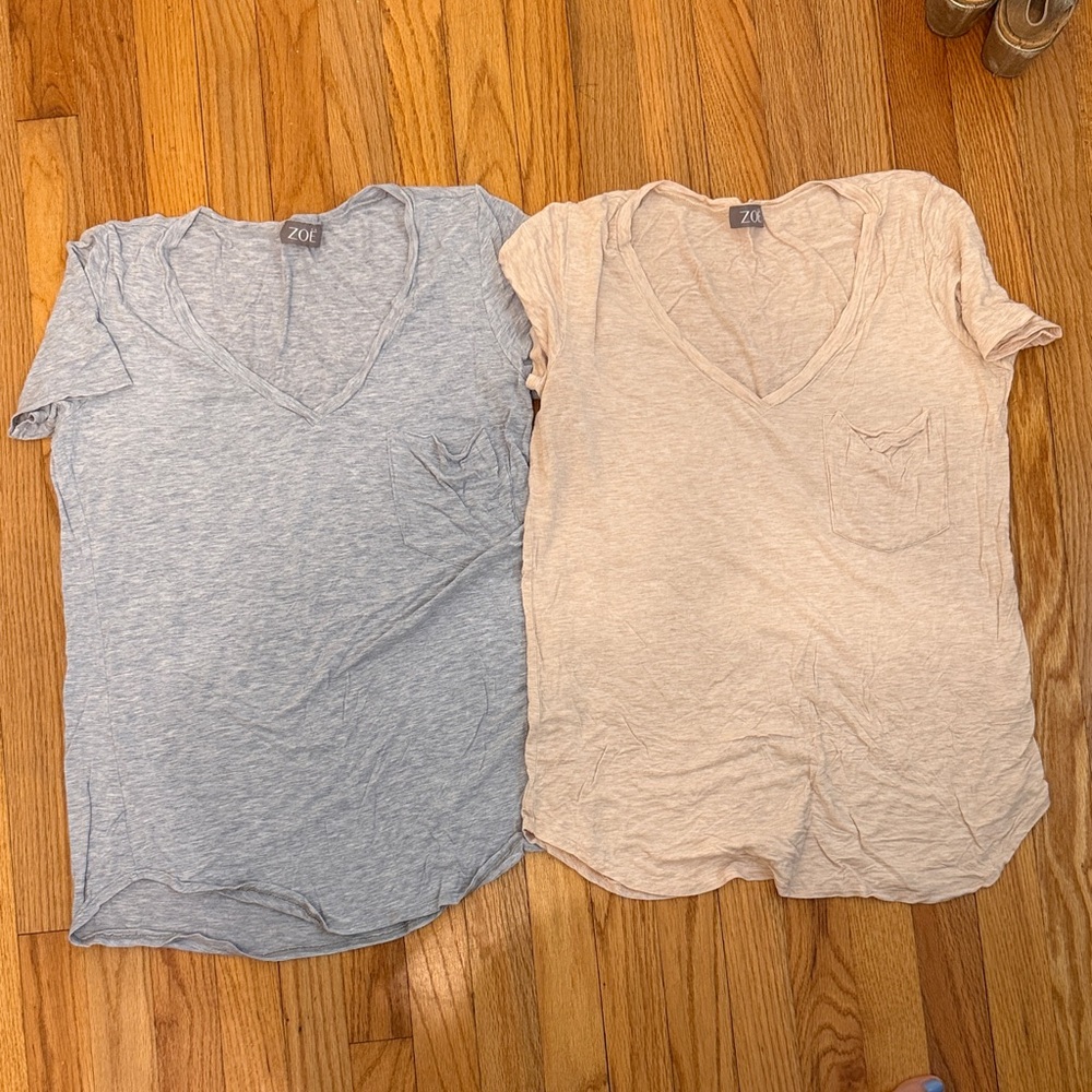 Zoe V-Neck Pocket Tee Duo - Light Blue & Light pink